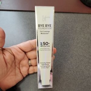 Bye Bye Foundation in Light/Medium shade